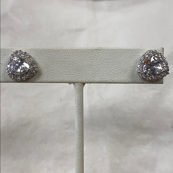 NEW sterling silver stud earrings - Picture 5 of 5
